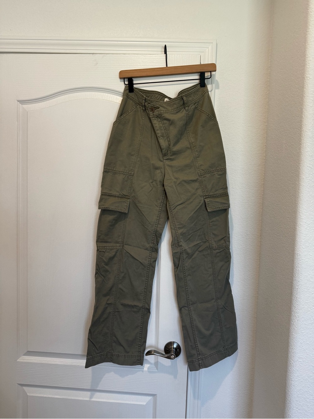 Abercrombie & Fitch Olive Green Cargo Pants